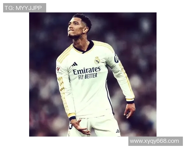 全球足球巨星排行榜 前十名球员的巅峰对决与历史地位分析 全球足球巨星排行榜 前十名球员的巅峰对决与历史地位分析