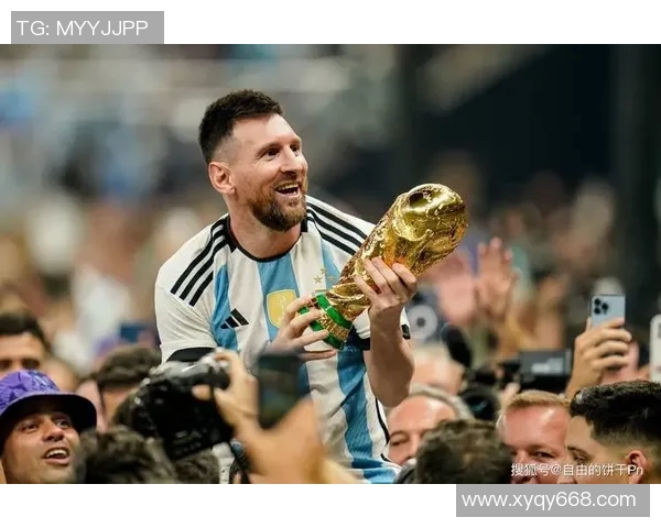 历代足球巨星崛起之路:从贝利到梅西的时代传承与变革 历代足球巨星崛起之路:从贝利到梅西的时代传承与变革